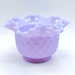 Fenton Lavender Opalescent Glass Basket Weave Ruffle Lattice Bowl Dainty Vintage